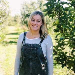 Meet your Posher, Maddie